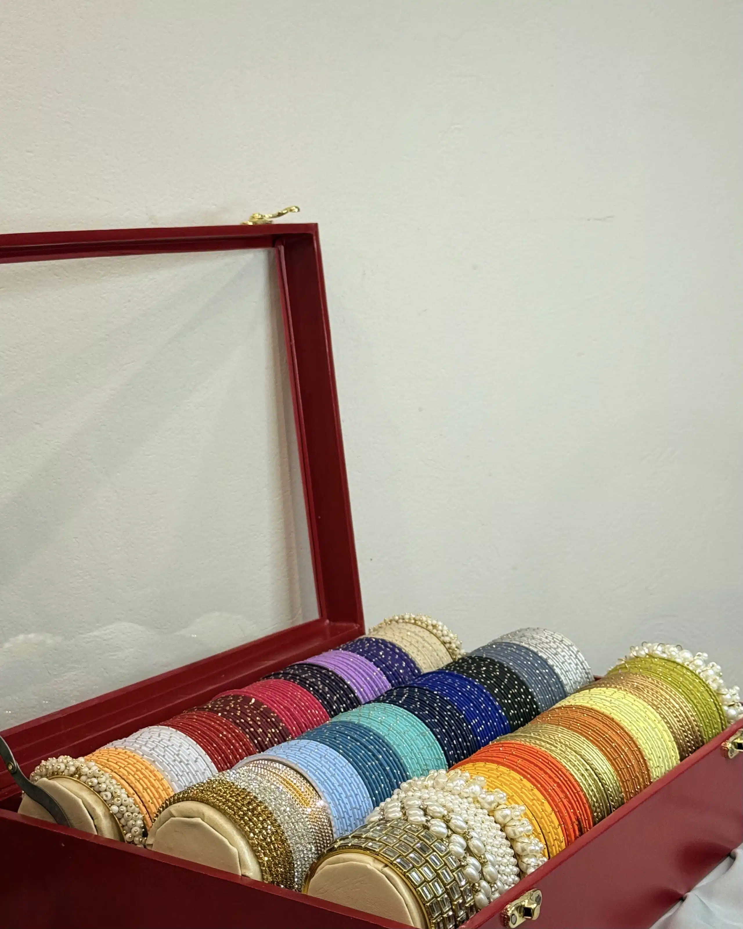 Amayam Aura Bangle Box - Image 1
