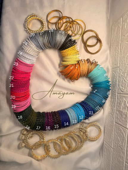 Metal Dotted Bangles